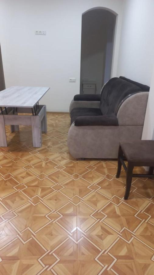 Орел Erivan Exterior foto