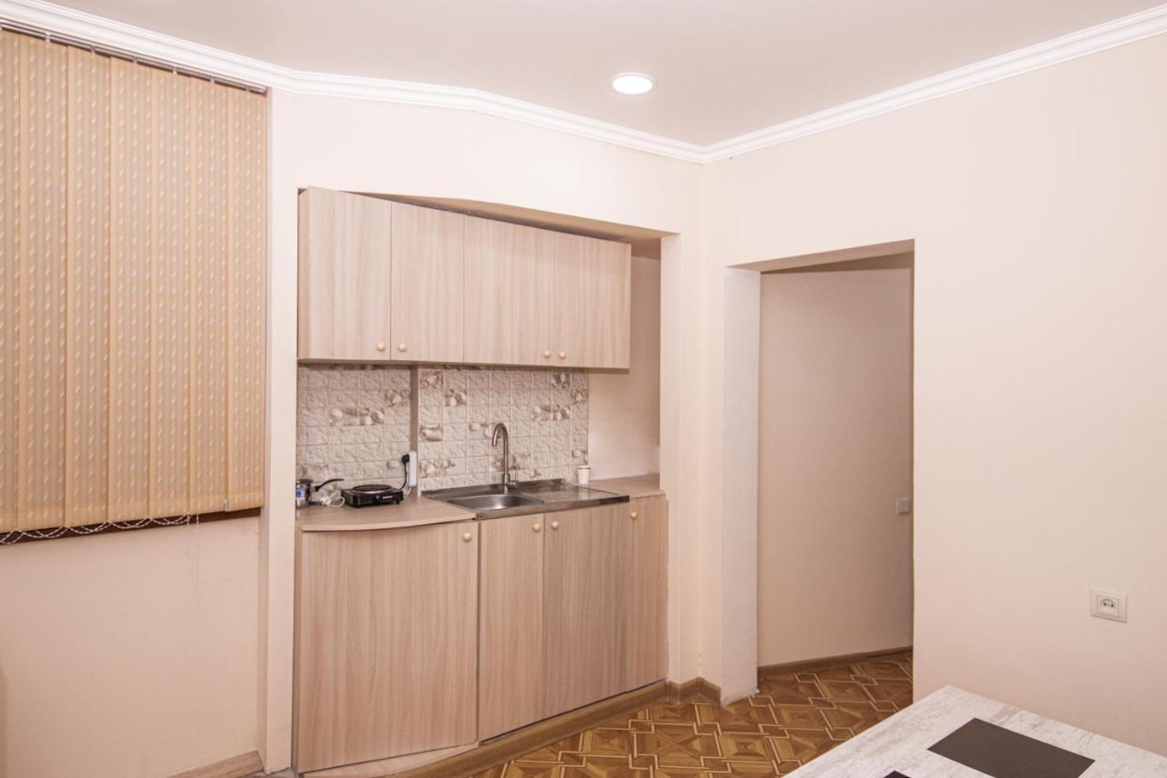 Орел Erivan Exterior foto