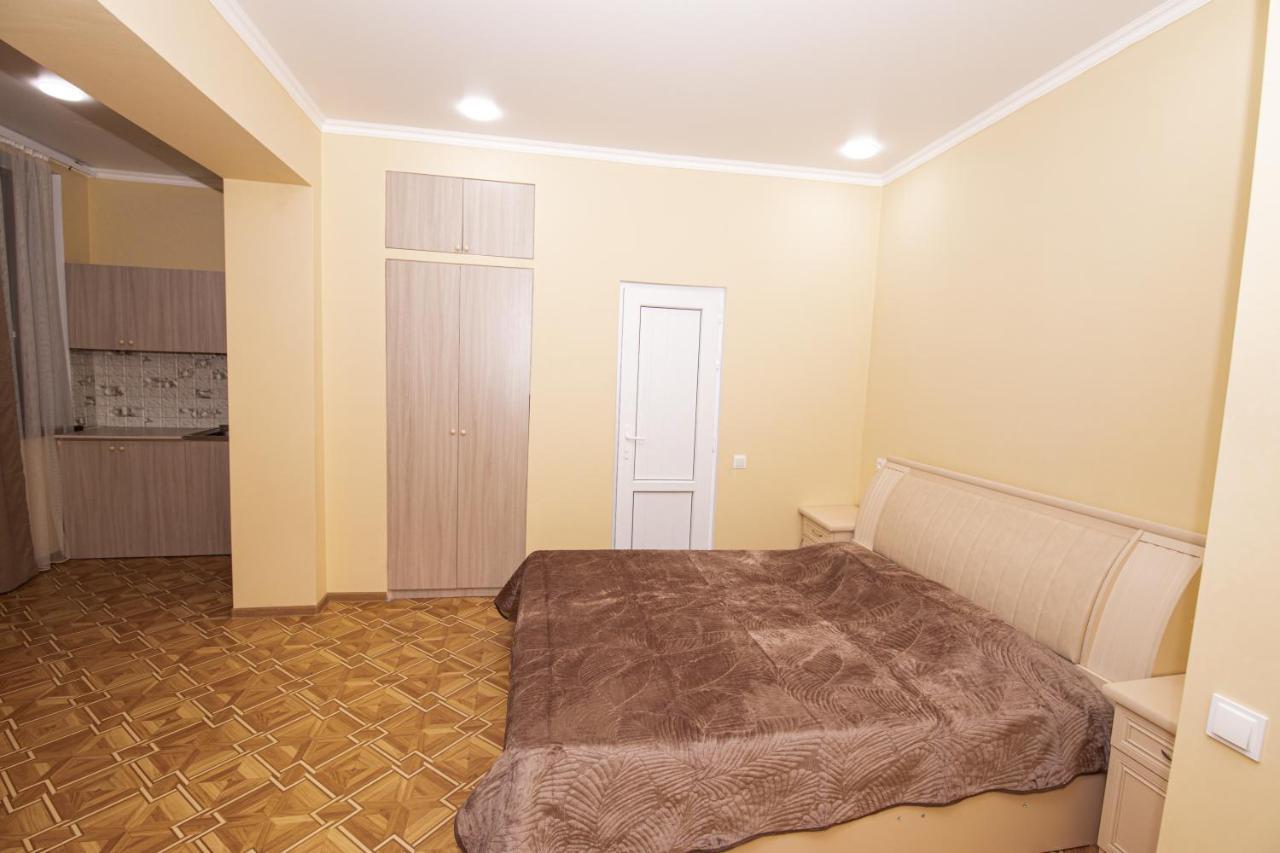 Орел Erivan Exterior foto
