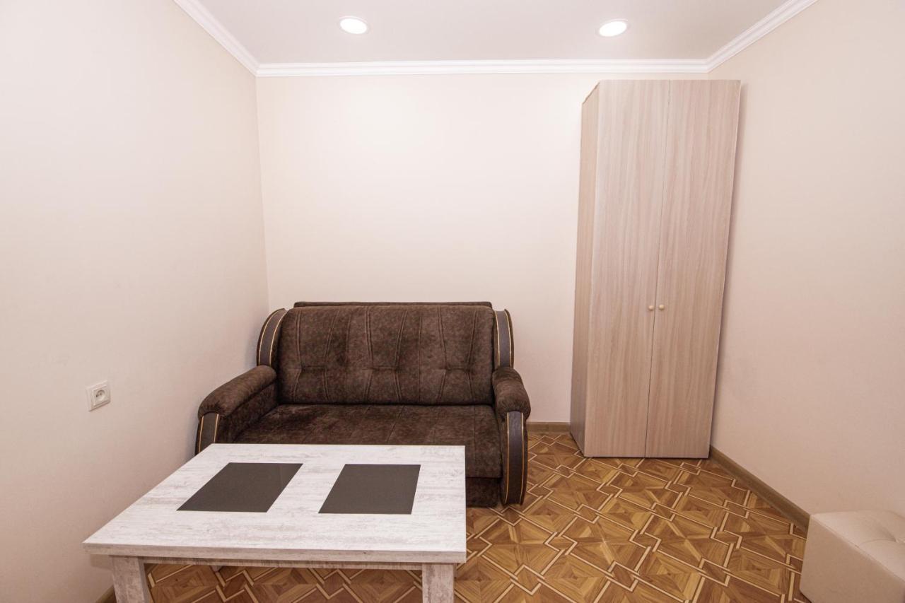 Орел Erivan Exterior foto