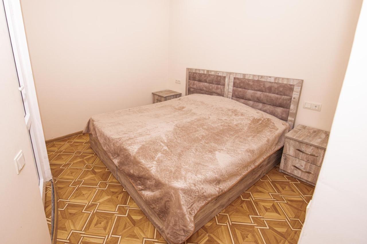 Орел Erivan Exterior foto